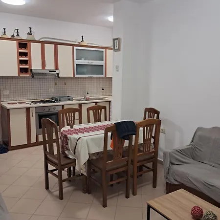 Nardi Apartment